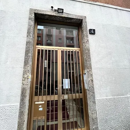 Kibilu - Via Braga - Stazione Centrale Mailand Exterior foto